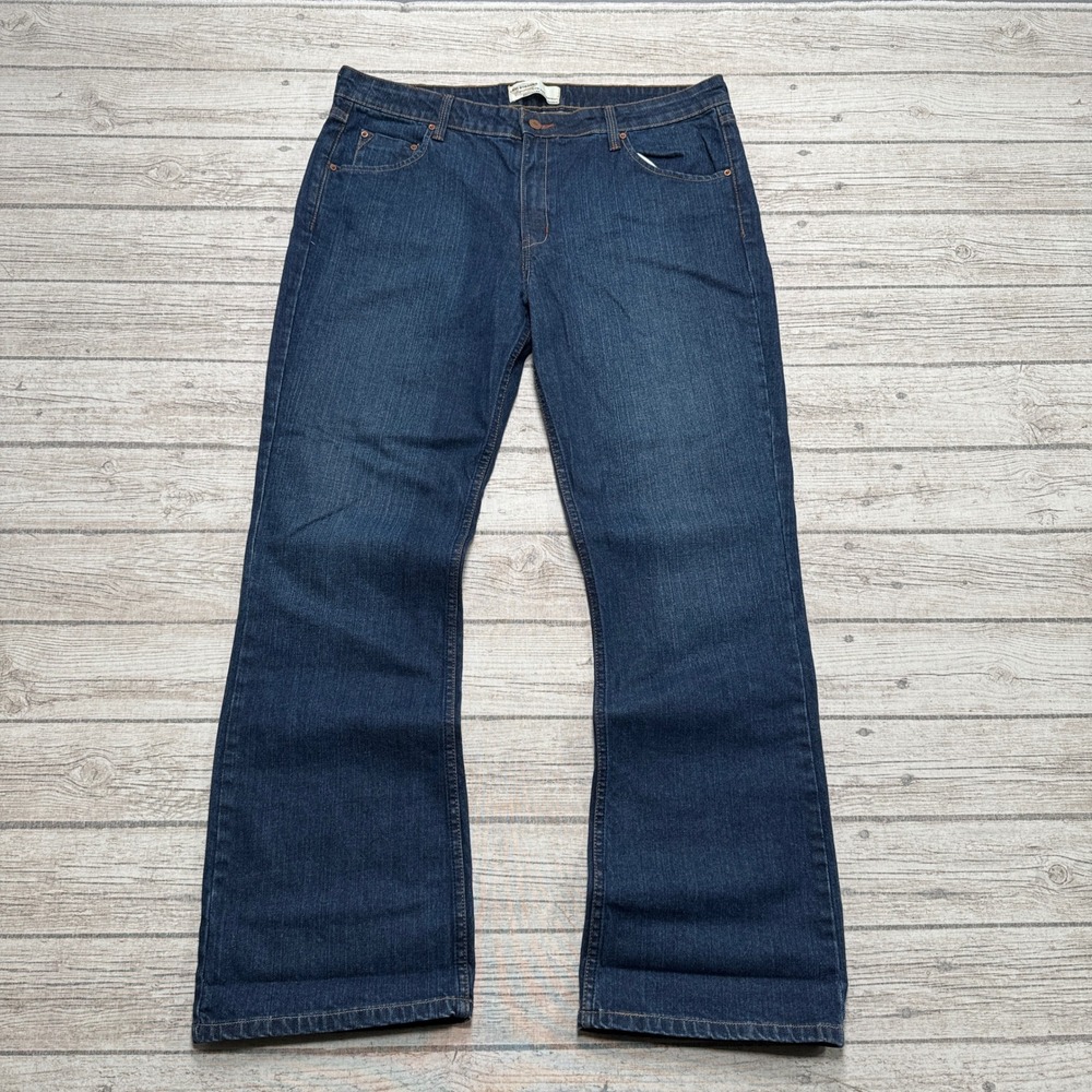 Y2K Levi's Jeans Women's 16 Blue Dark Wash Denim Low Rise Bootcut Relaxed Fit